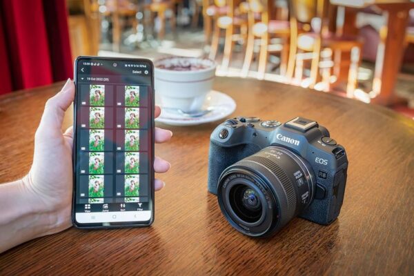 Canon Eos R8 + RF 24-50mm Kit Mirrorless Digital Camera - Image 3