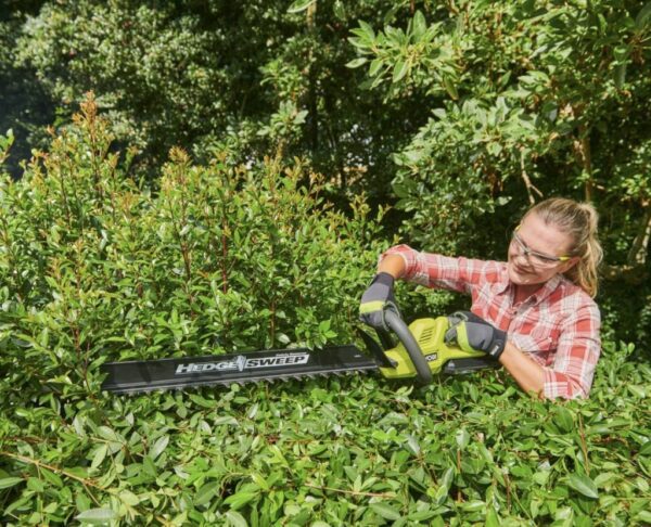 RYOBI Hedge Trimmer with Battery & Charger - Image 2