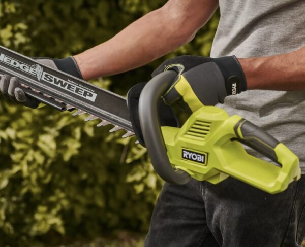 RYOBI Hedge Trimmer with Battery & Charger - Image 6